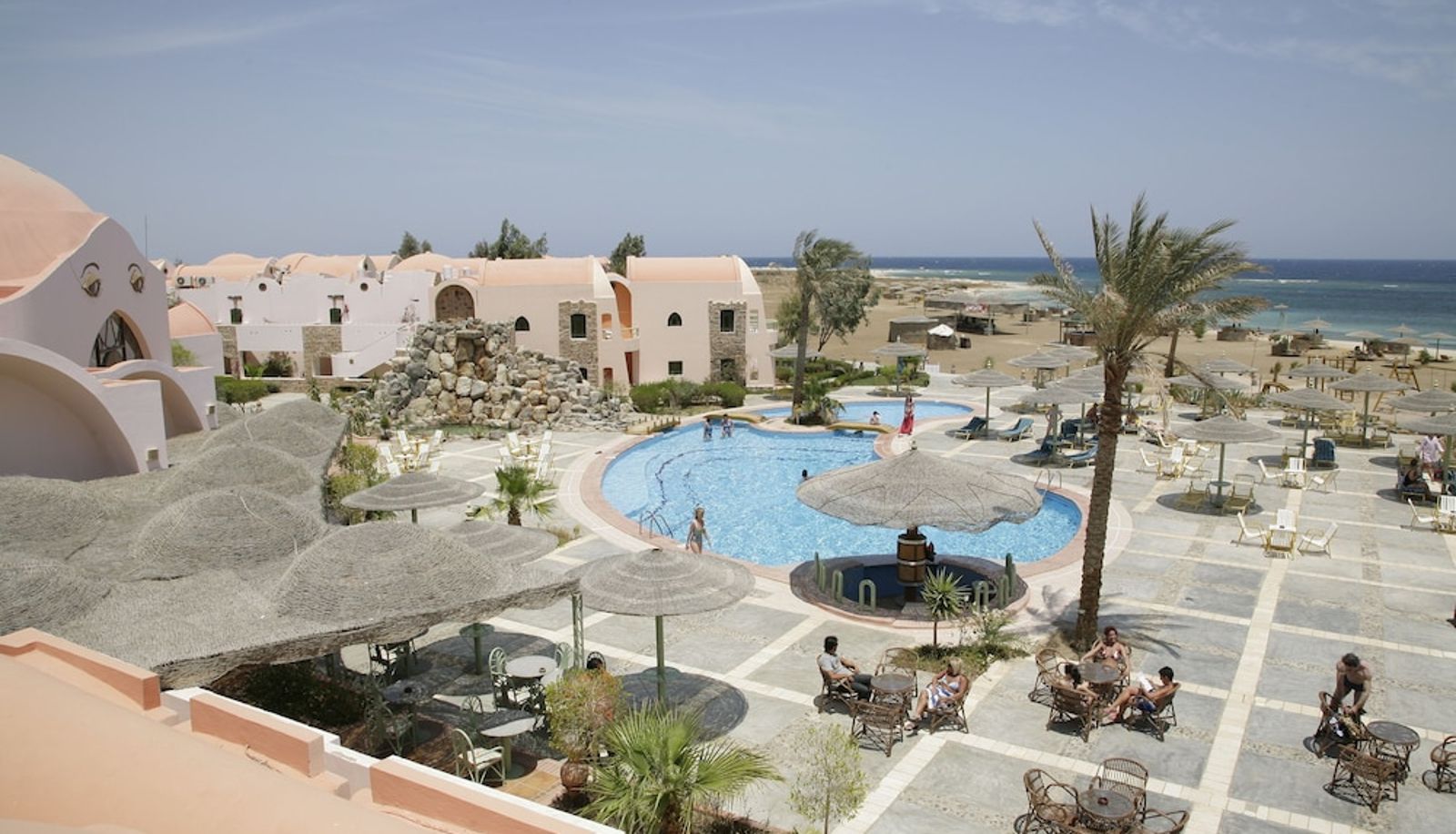 Pool - Shams Alam Beach Resort - All inclusive