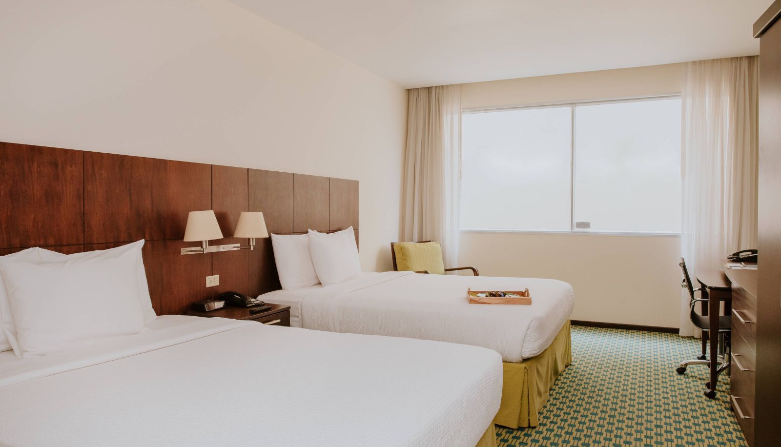 Zimmer - Courtyard by Marriott Guayaquil