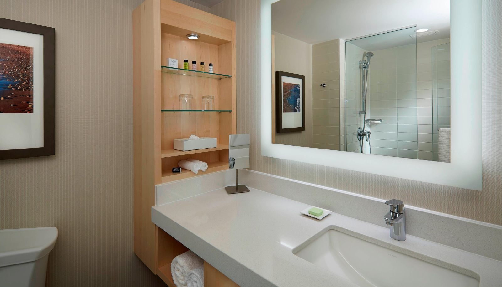Room - Delta Hotels by Marriott Prince Edward
