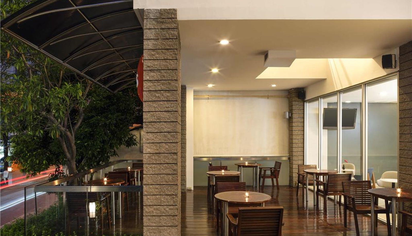 Bar - ibis Bangkok Sathorn