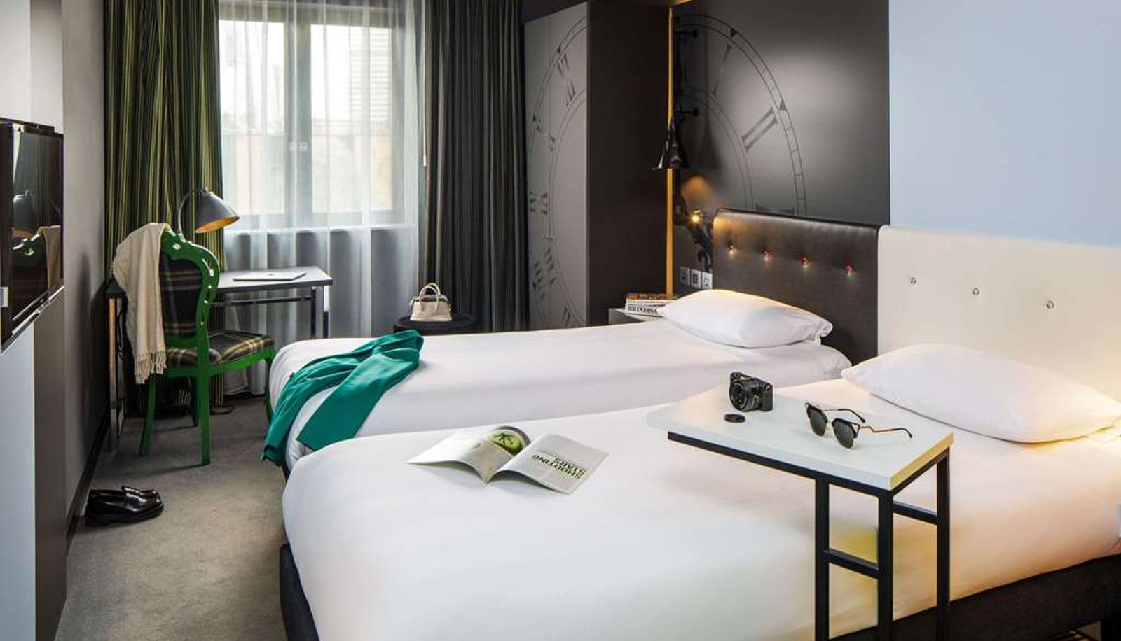 Camera - ibis Styles London Southwark - near Borough Market