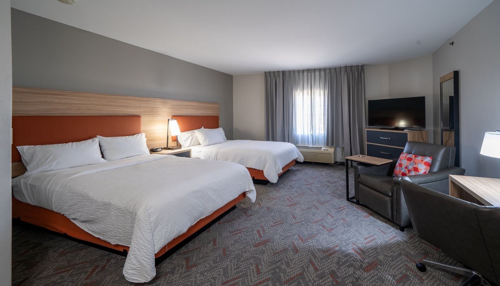 Zimmer - Candlewood Suites BAYTOWN by IHG