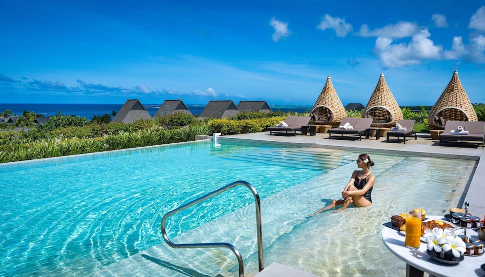 Piscine - InterContinental Hotels FIJI GOLF RESORT & SPA by IHG