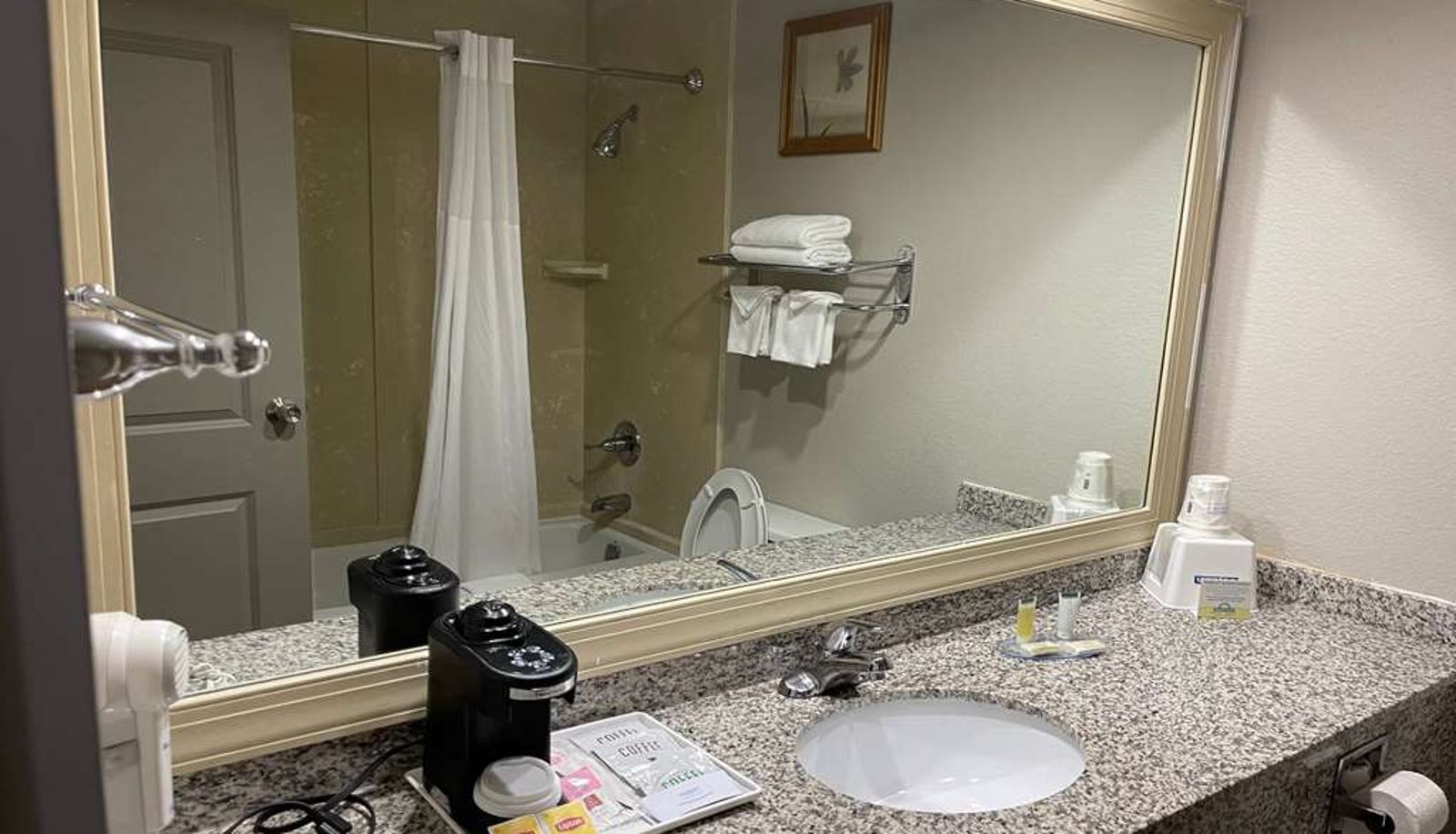 Zimmer - Days Inn by Wyndham Fayetteville-South/I-95 Exit 49