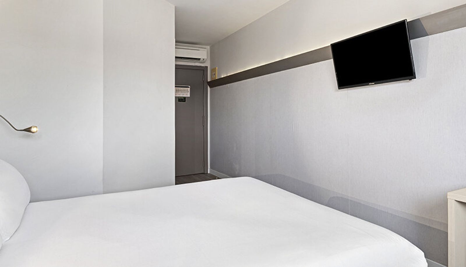 Room - B&B HOTEL Girona 2