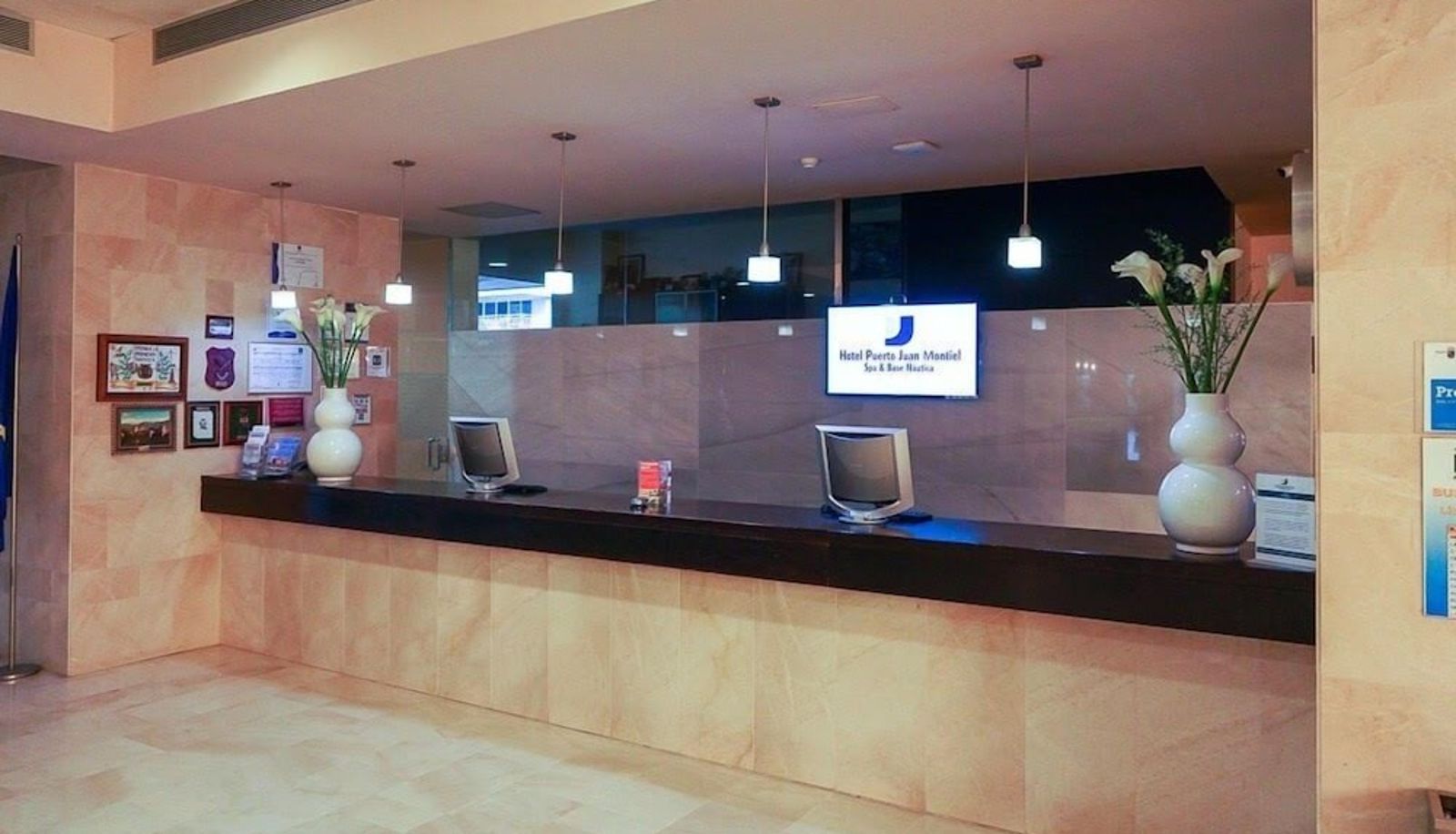 Recepción - Senator Águilas Hotel
