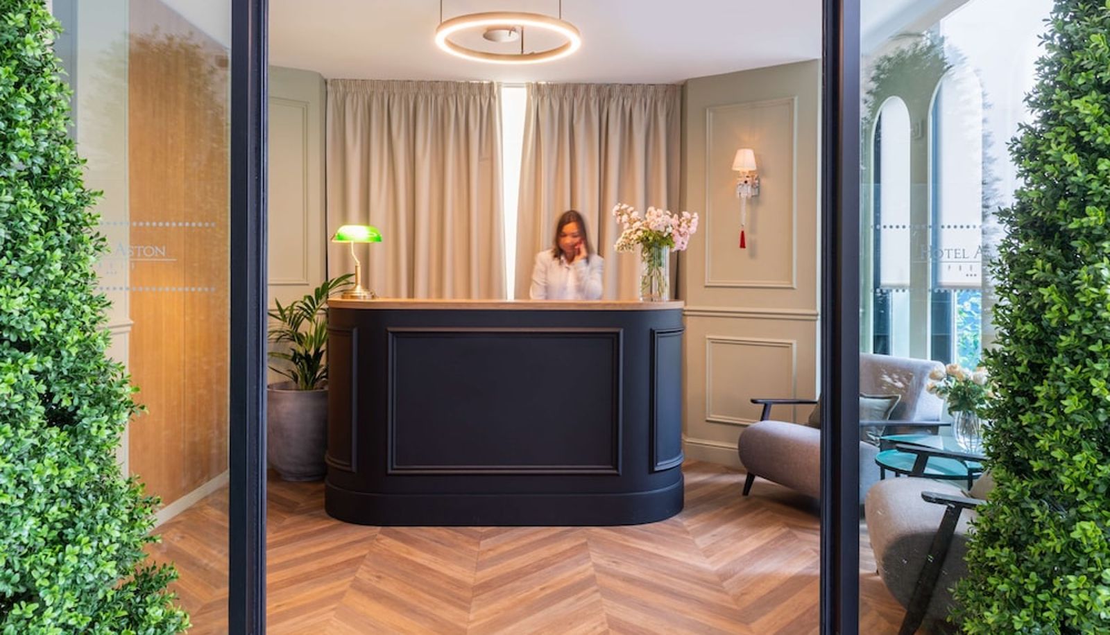 Reception - Hotel Aston