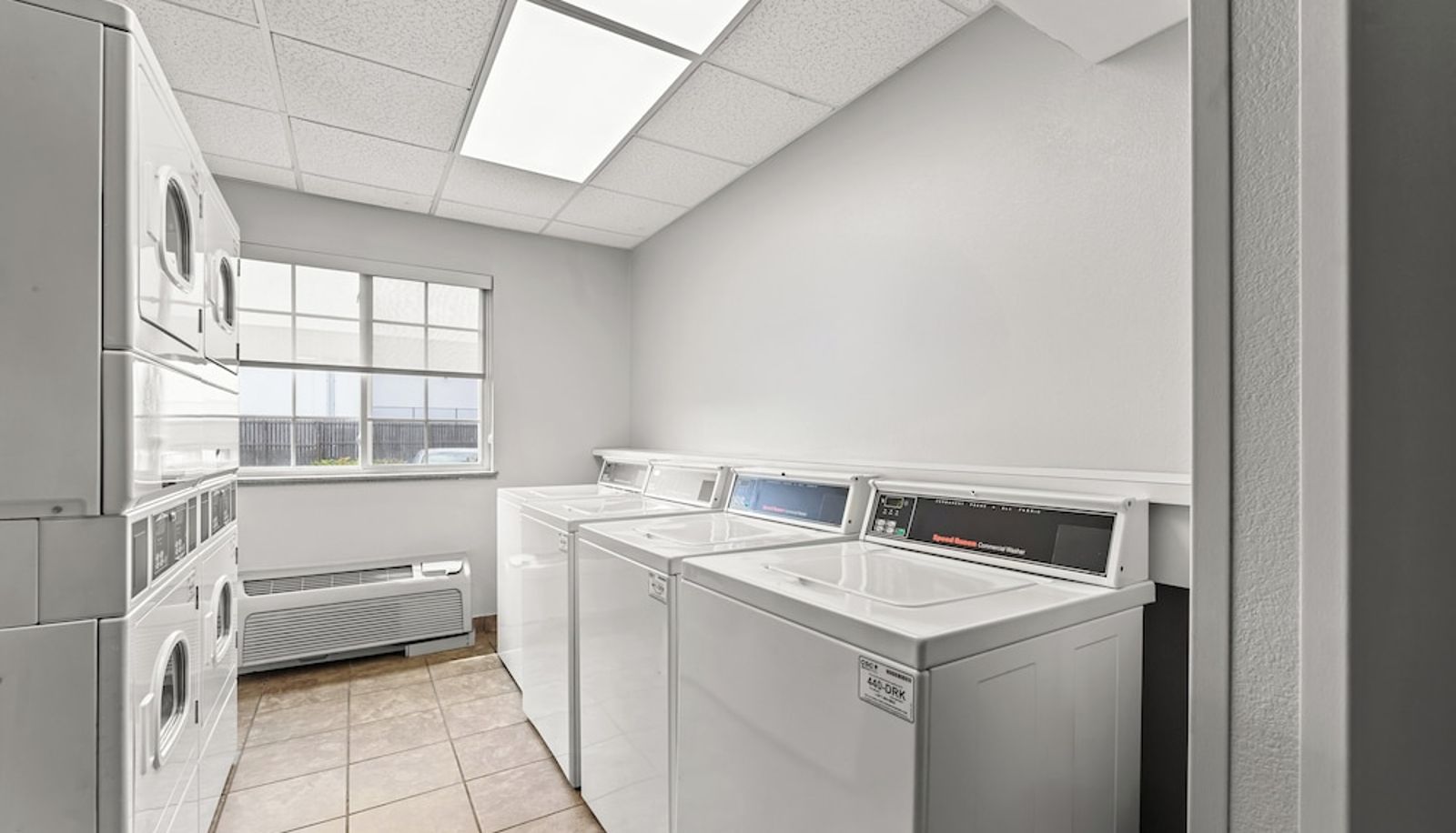 Info - Candlewood Suites FLOWOOD by IHG