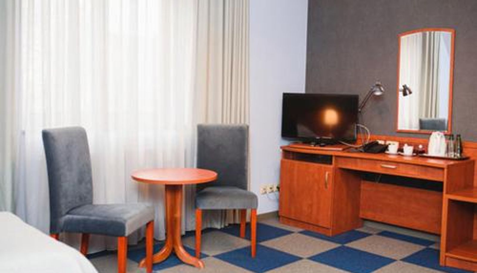 Zimmer - Hotel i Restauracja Pod Szyszkami