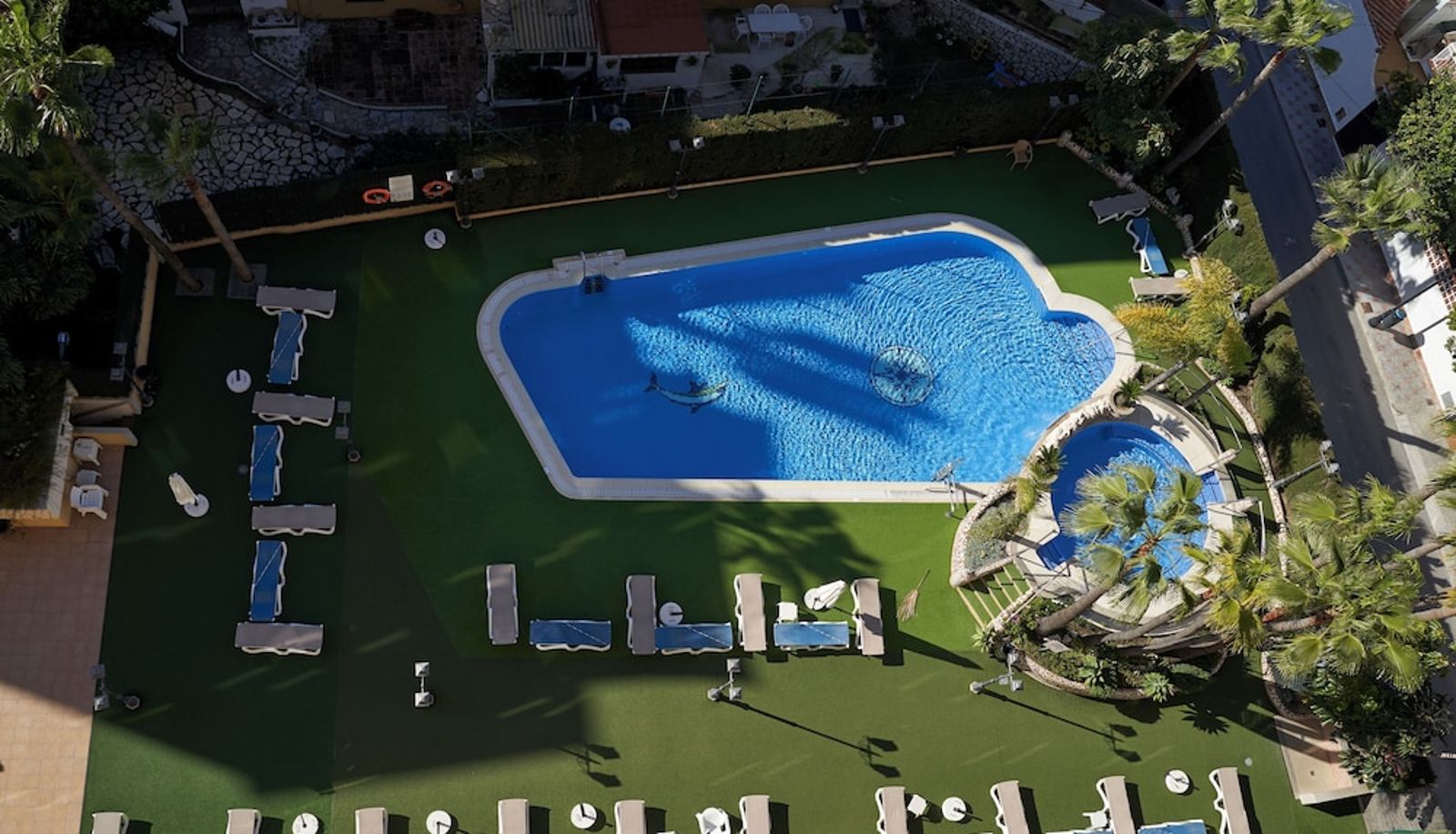 Piscina - Mediterraneo Real Apartments