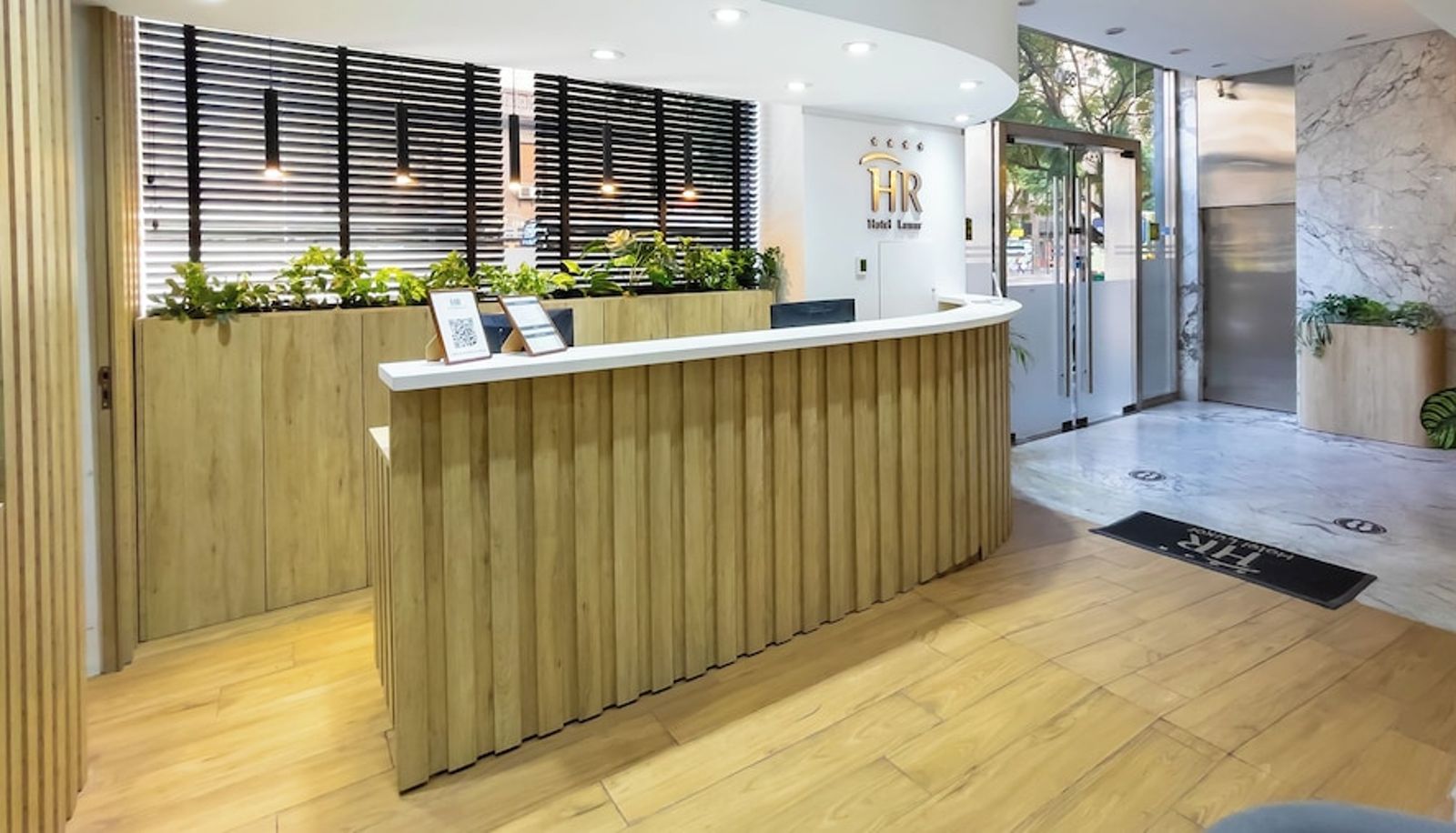 Rezeption - HR Luxor Buenos Aires