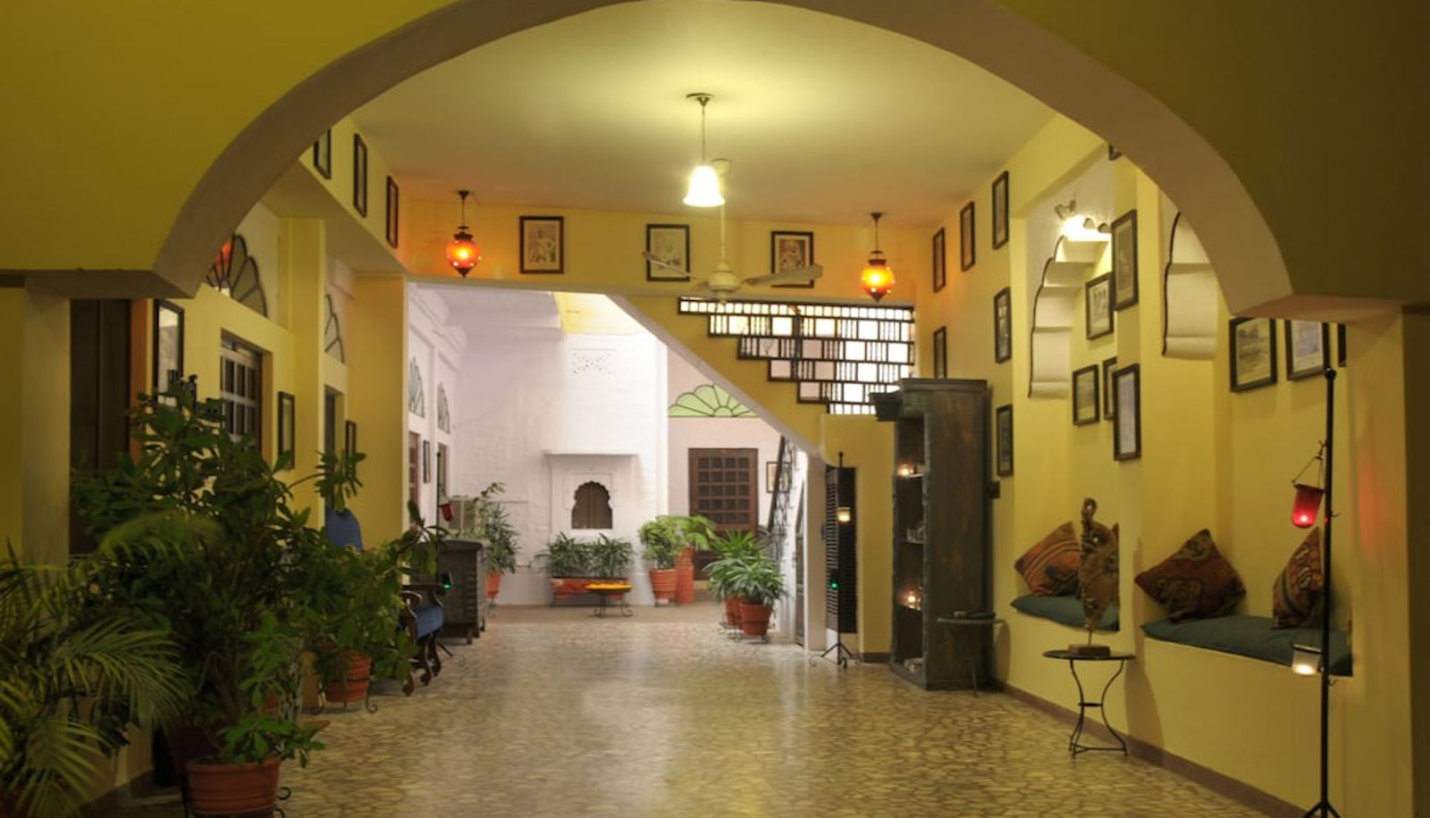 Hall - Haveli Inn Pal