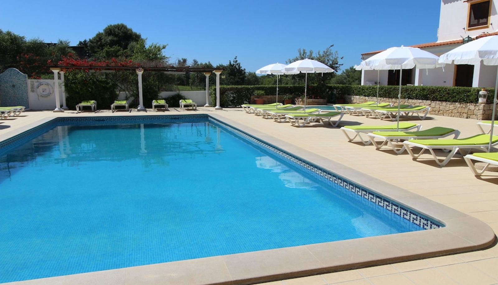 Pool - Muthu Balaia Sol