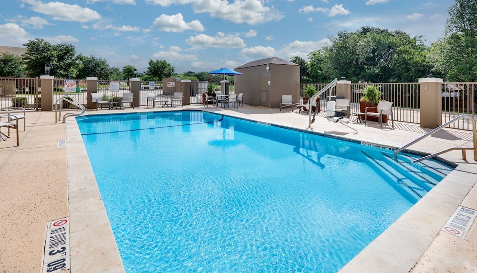 Piscina - Holiday Inn Express & Suites SAN ANTONIO NW NEAR SEAWORLD by IHG