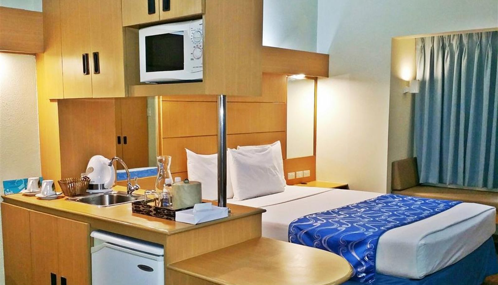 Room - Microtel by Wyndham Davao
