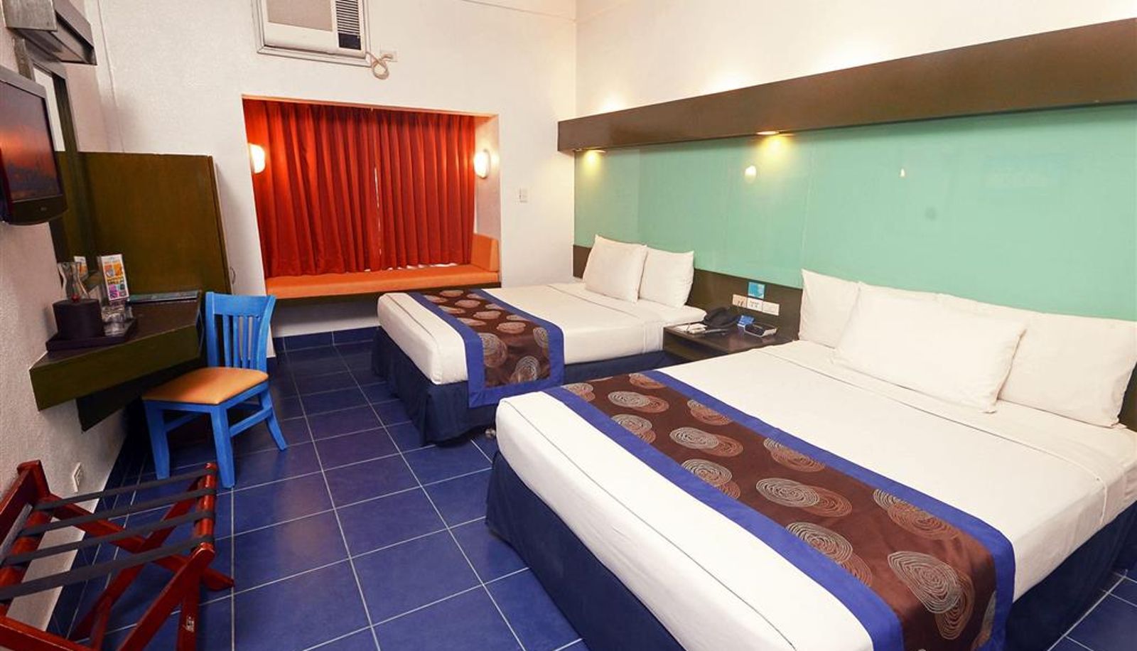 Chambre - Microtel by Wyndham Puerto Princesa