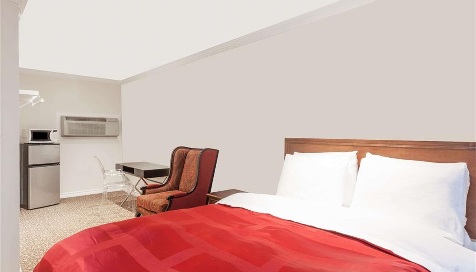 Zimmer - Knights Inn Kingston
