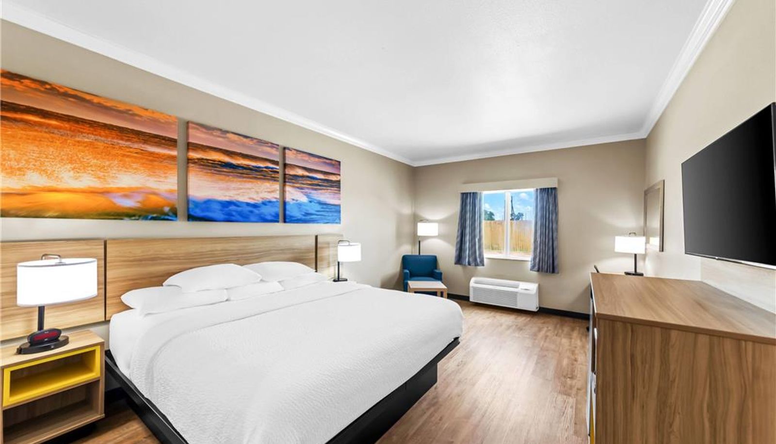 Zimmer - Days Inn by Wyndham Rockdale Texas