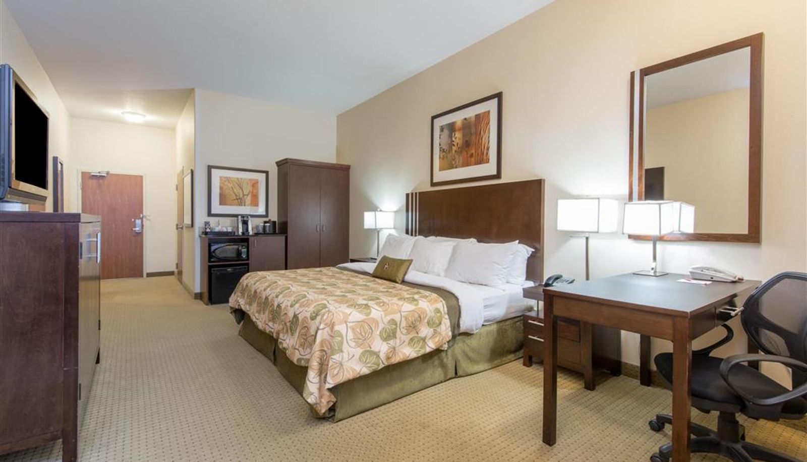 Room - Ramada by Wyndham Wainwright