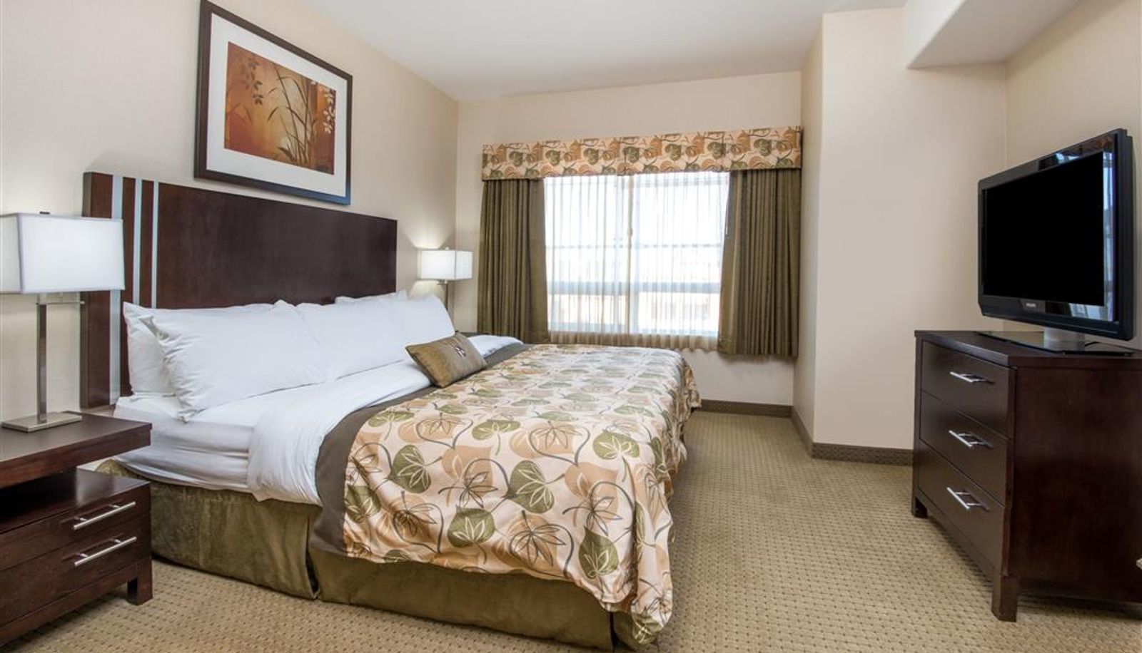 Room - Ramada by Wyndham Wainwright