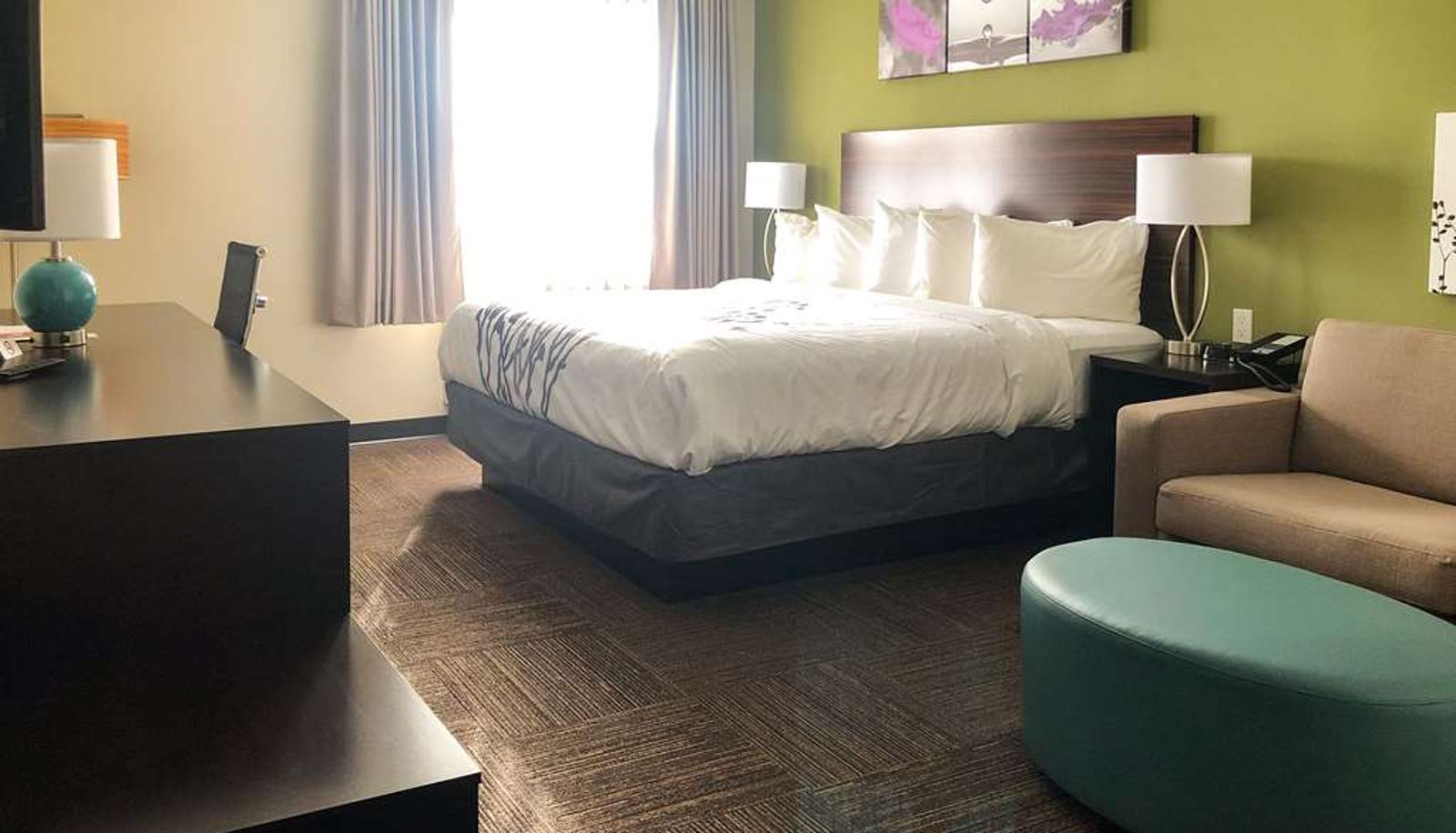 Room - Sleep Inn & Suites Quebec City East