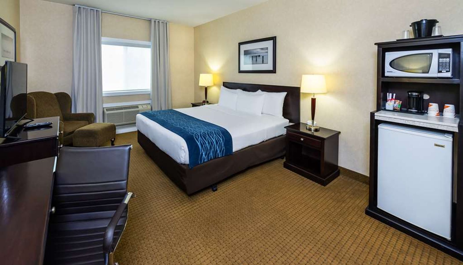 Zimmer - Comfort Inn and Suites