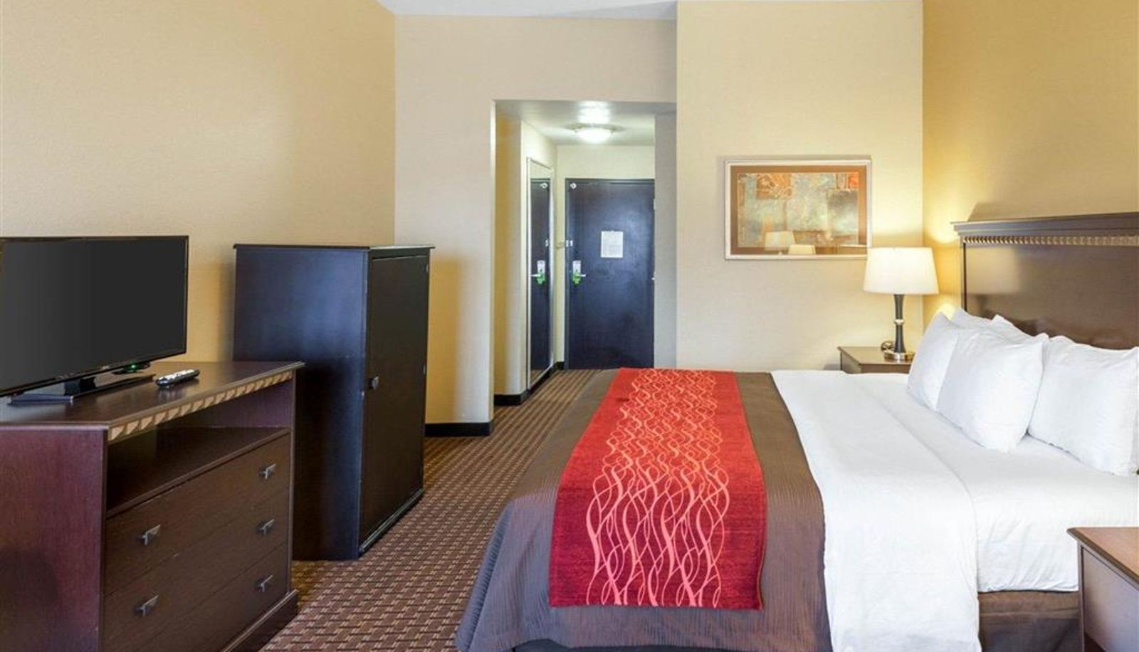 Room - Comfort Inn & Suites Regional Medical Center