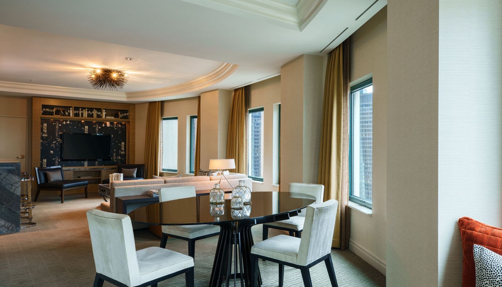Room - Sheraton Grand Chicago Riverwalk