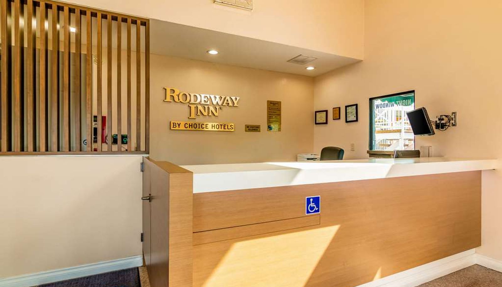 Hall - Rodeway Inn Artesia Cerritos