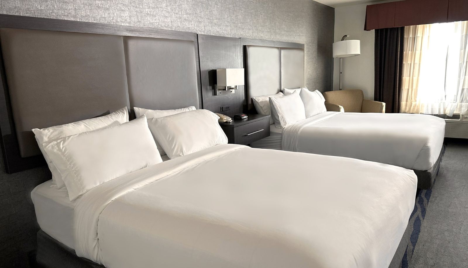 Zimmer - Holiday Inn & Suites BARSTOW by IHG
