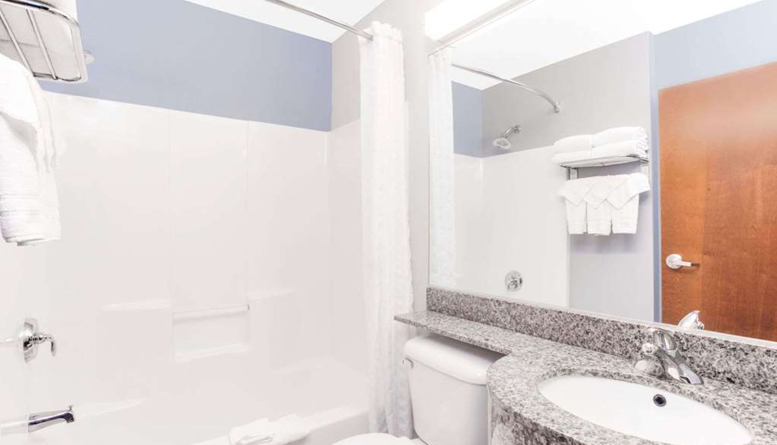 Zimmer - Microtel Inn & Suites by Wyndham Bath