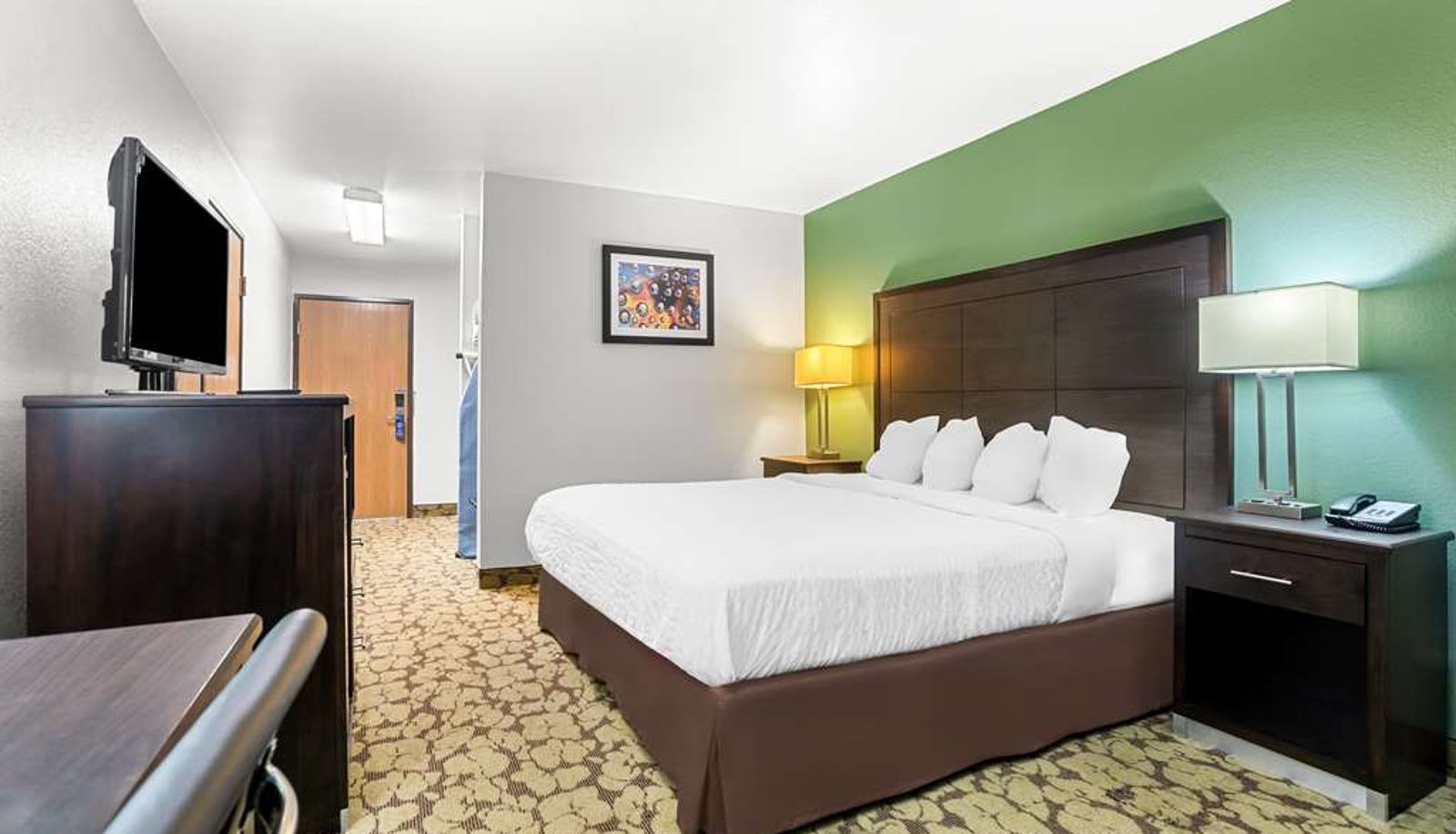 Zimmer - SureStay Plus by Best Western Bettendorf