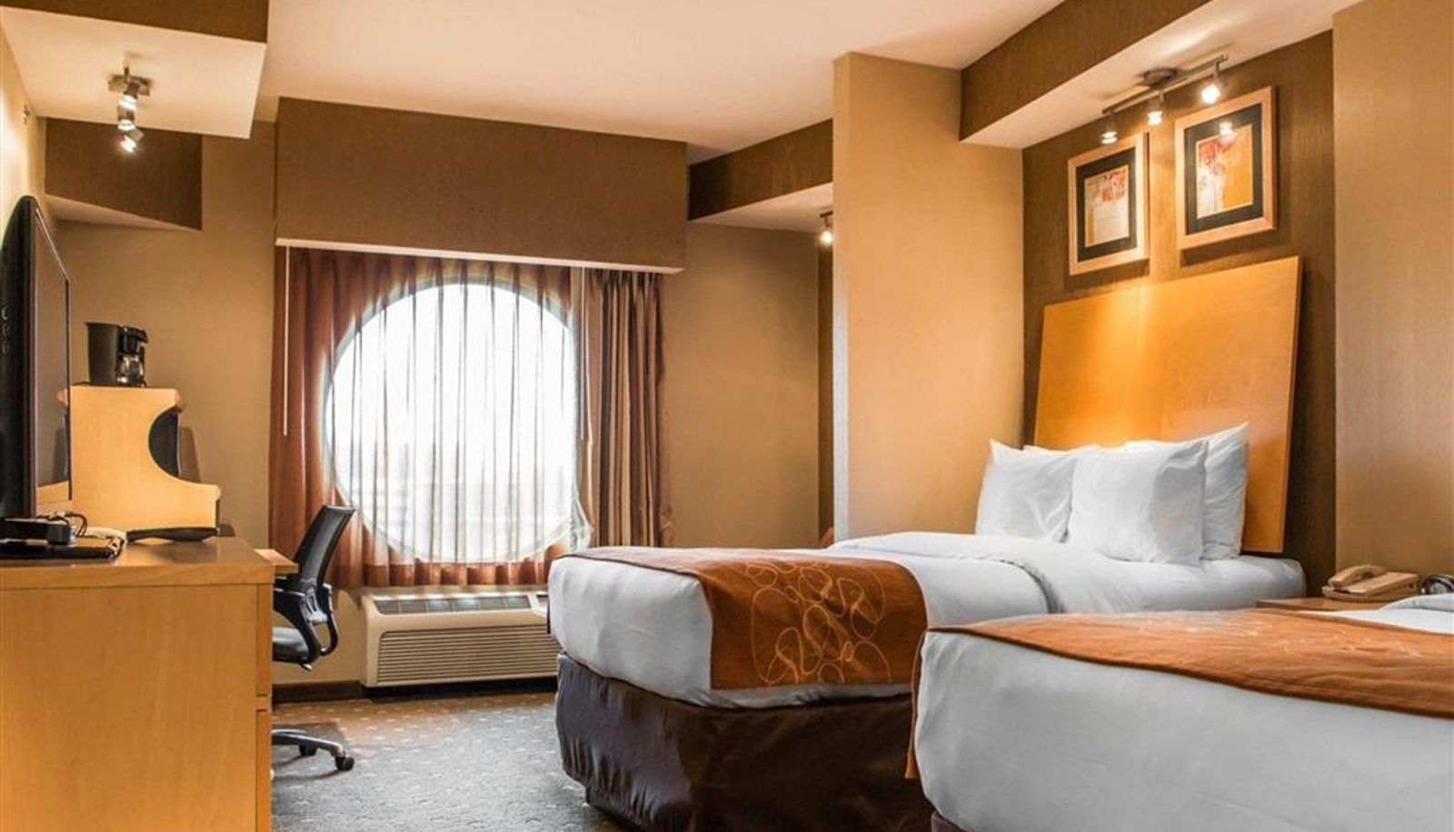 Room - Comfort Suites Monroeville - Pittsburgh East