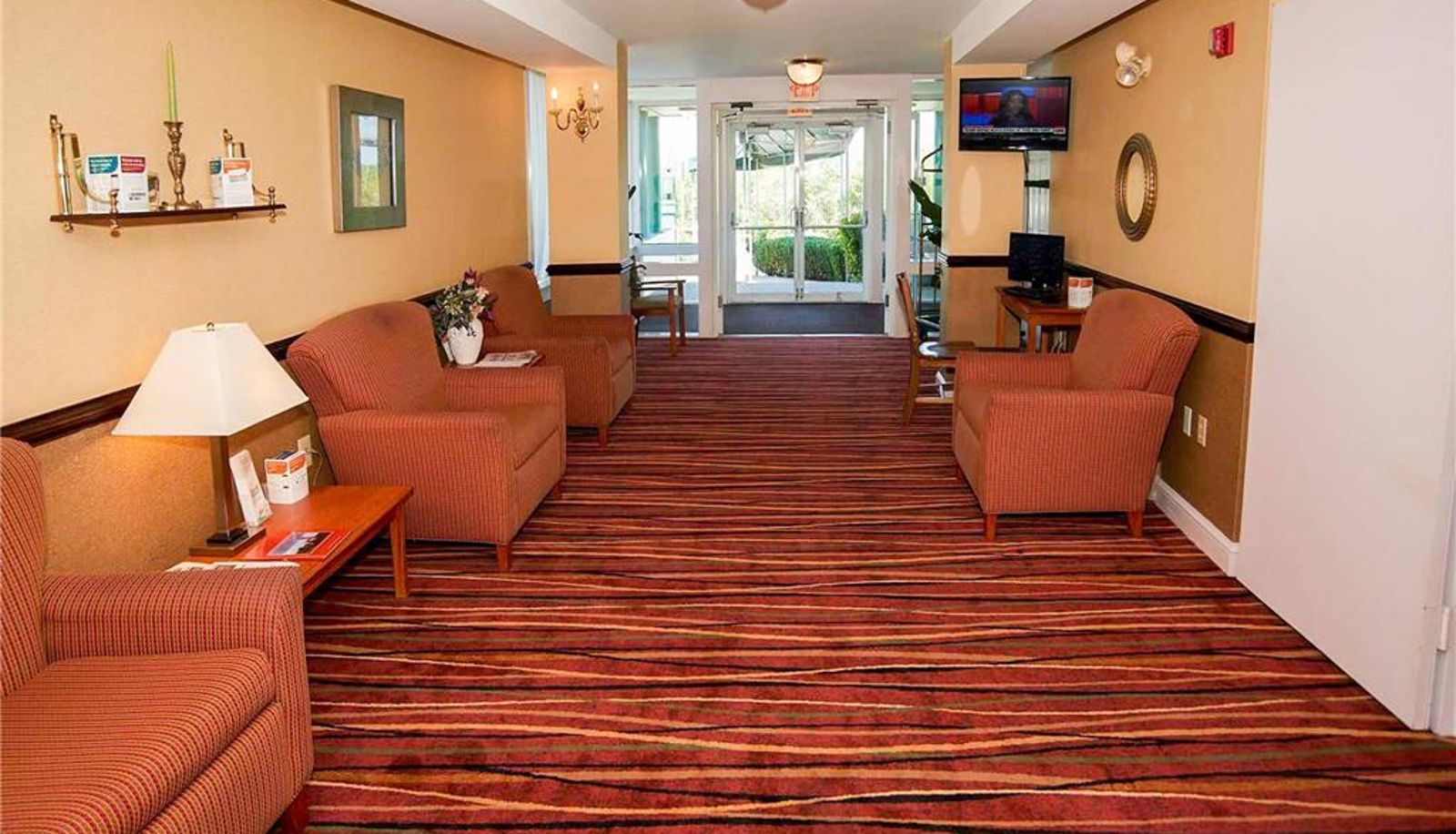 Hall - Quality Inn Bourne - Cape Cod