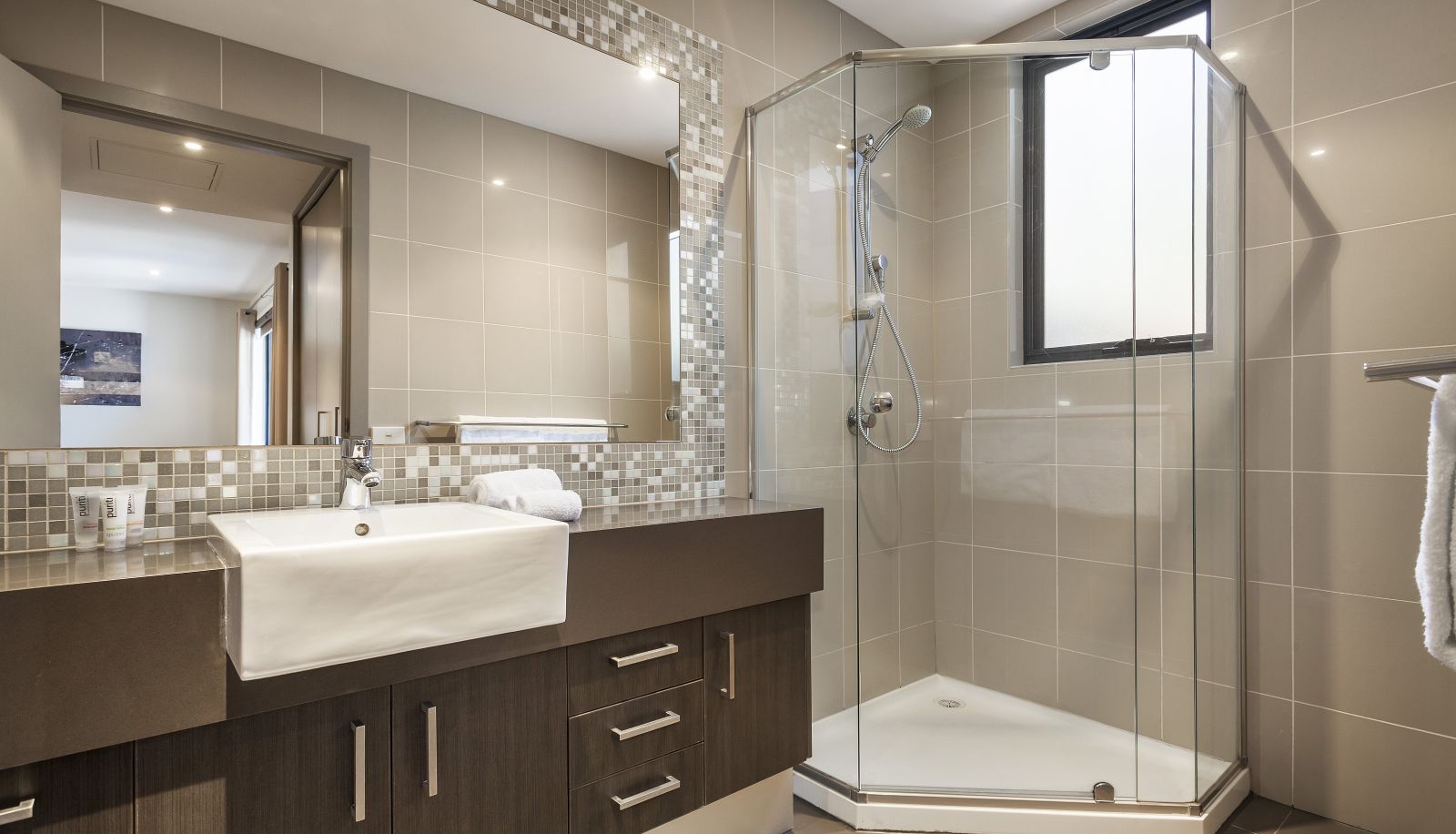 Zimmer - Quest Glen Waverley
