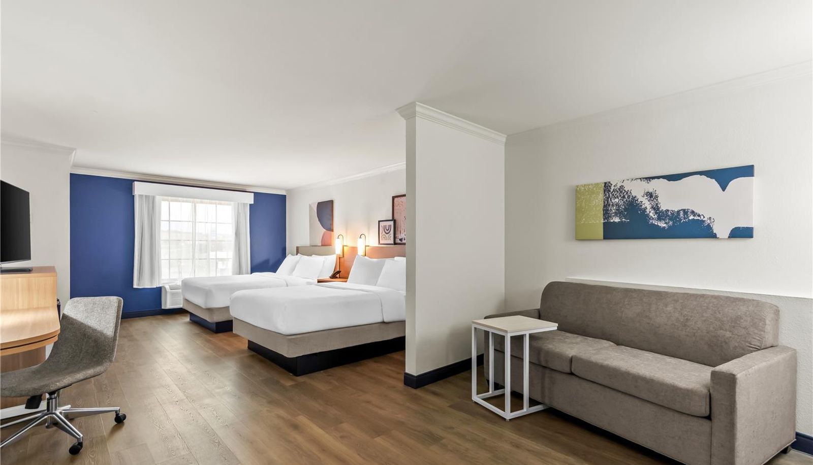 Room - Spark by Hilton Cincinnati Fairfield