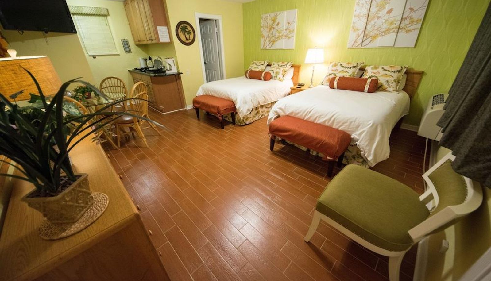 Apartment - Camelot Beach Suites