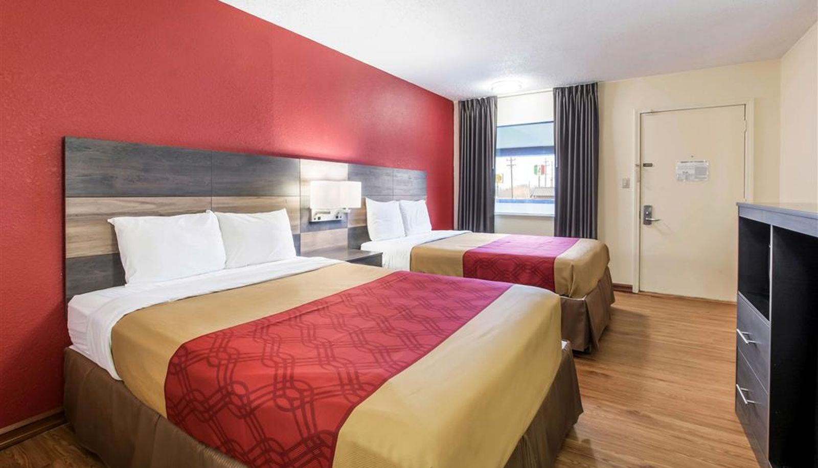 Room - Econo Lodge Cloverdale