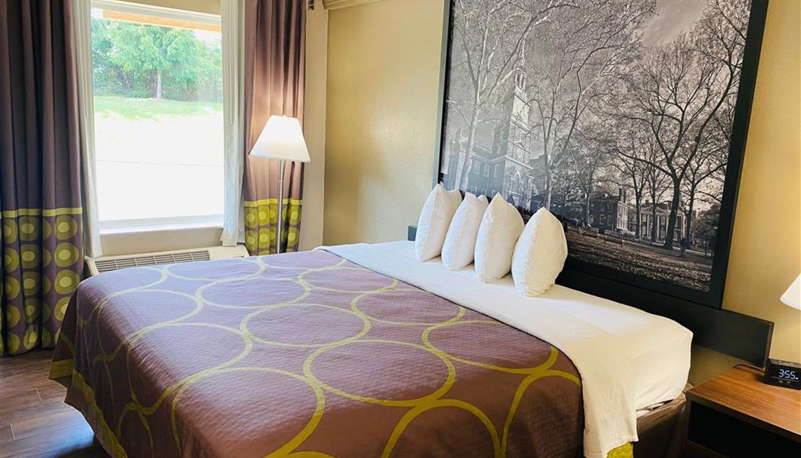 Room - Super 8 by Wyndham Danville