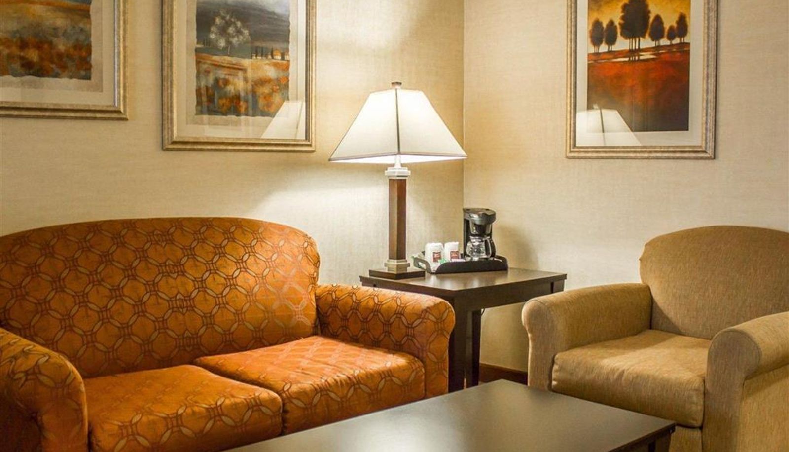 Zimmer - Comfort Suites Edinboro