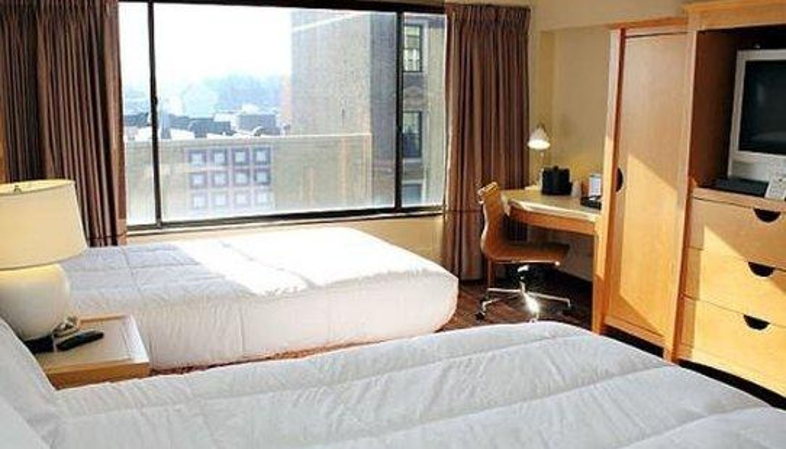 Zimmer - The Avalon Hotel