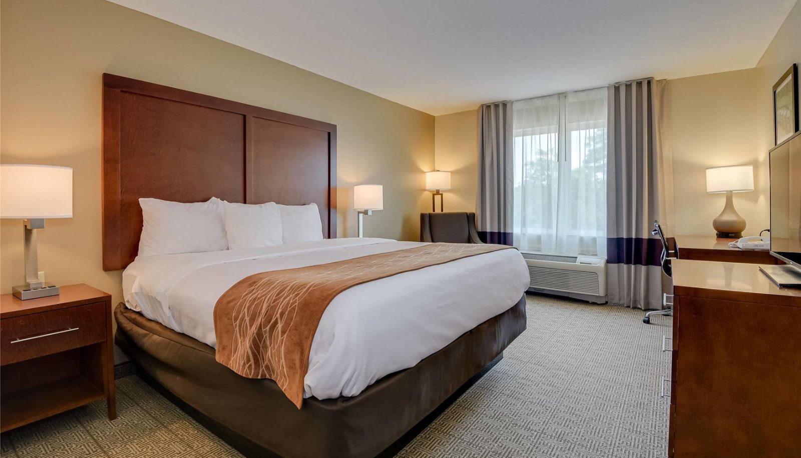 Room - Comfort Inn & Suites Augusta Fort Gordon Area