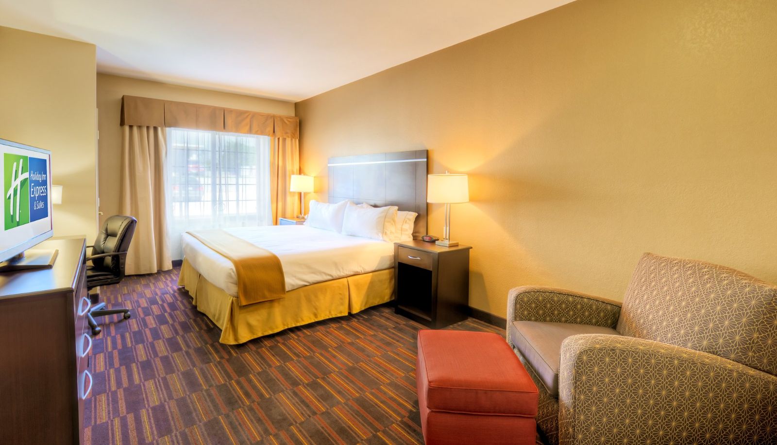 Camera - Holiday Inn Express & Suites GRANBURY by IHG