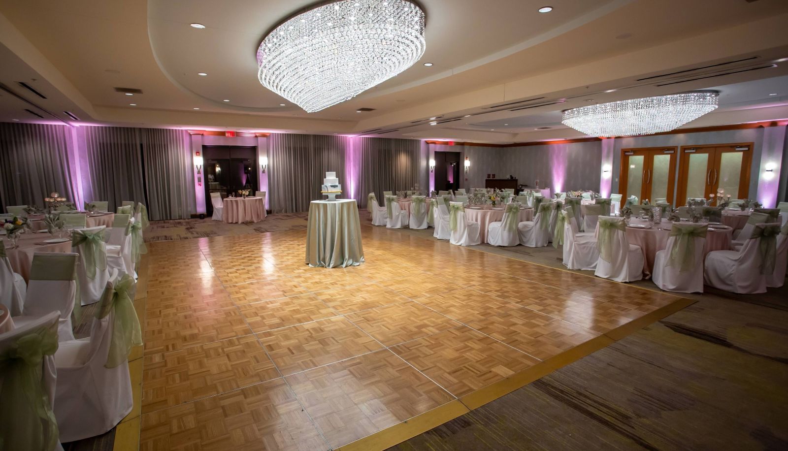 Vista interior - Courtyard by Marriott Hamilton