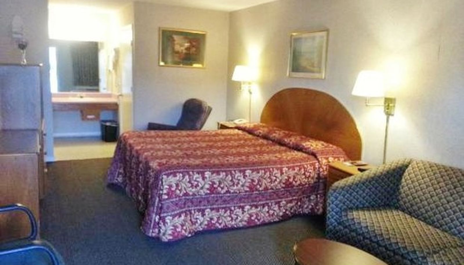 Room - Loyalty Inn Hawkinsville