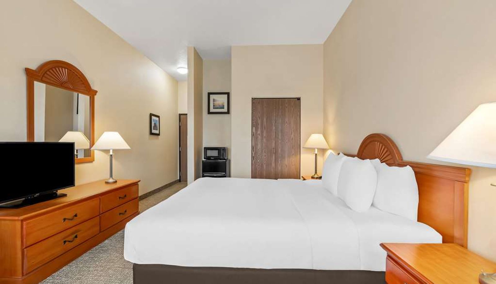 Room - Comfort Inn & Suites Hermiston South
