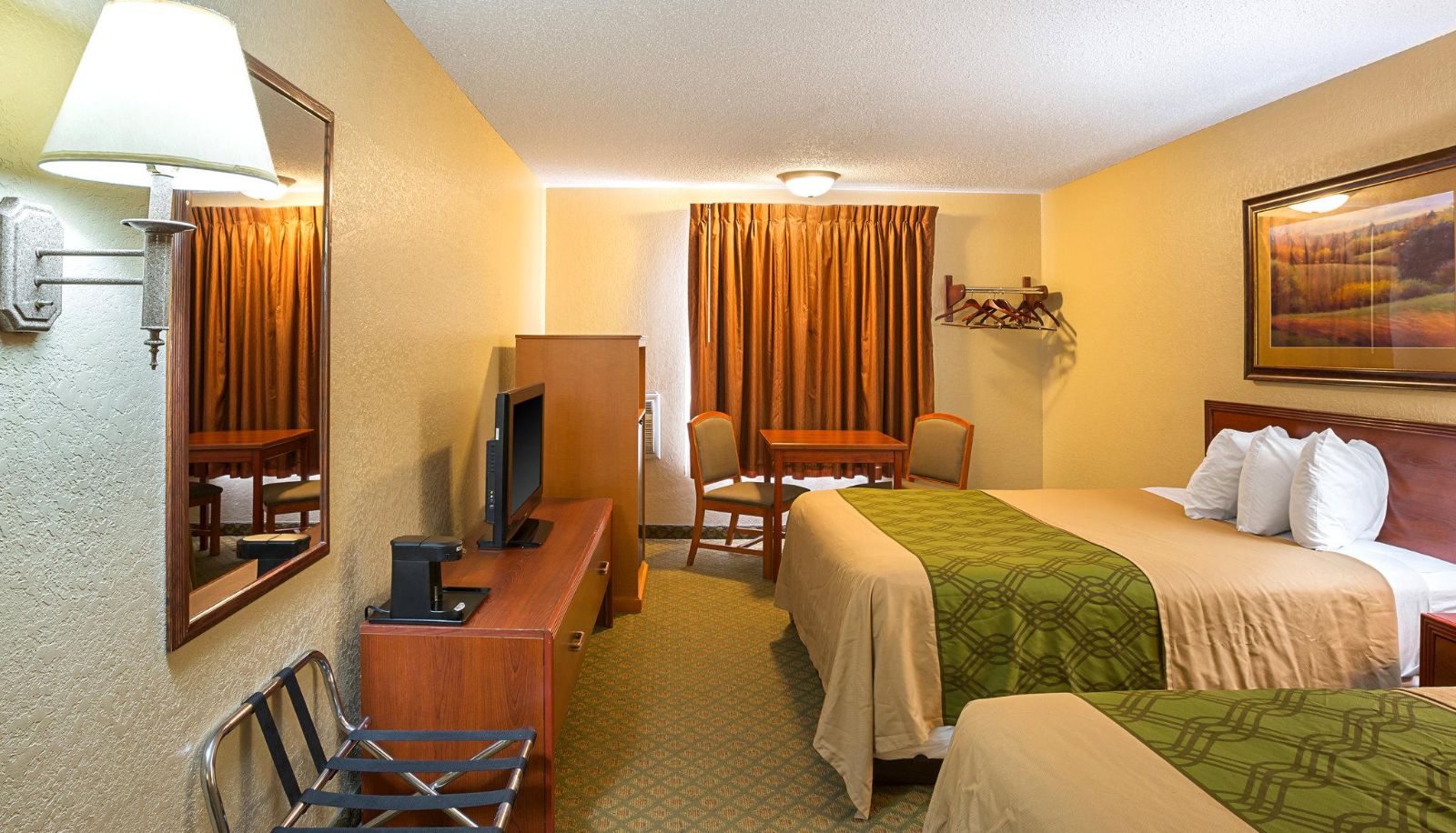 Room - Rodeway Inn and Suites Kearney