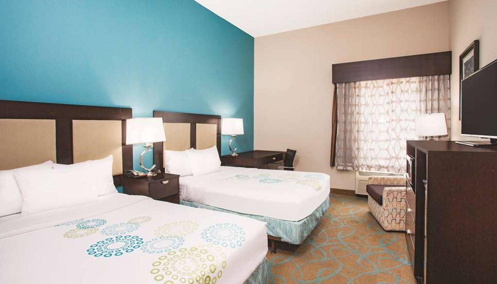 Room - Spark by Hilton Kingsland