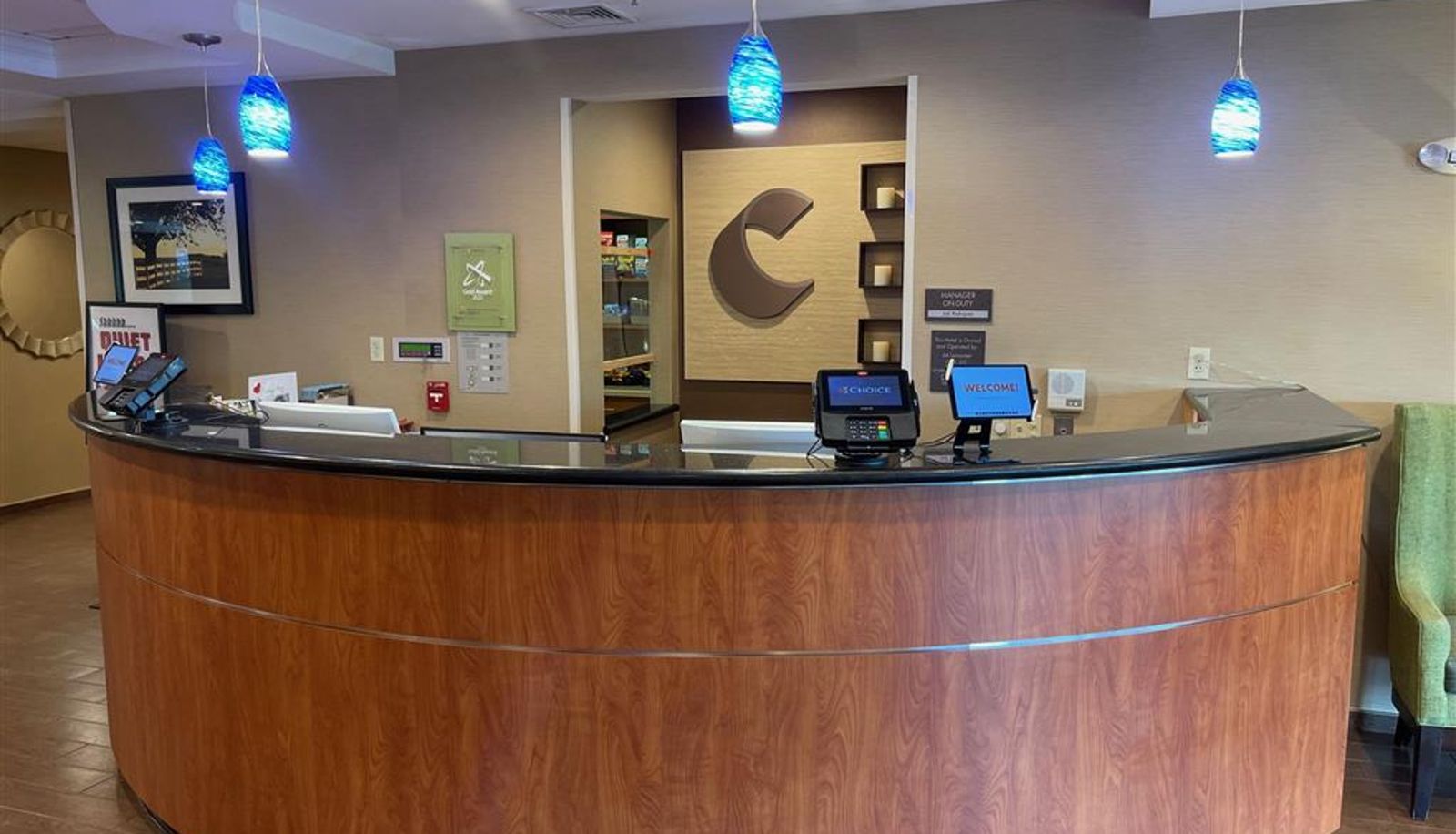 Lobby - Comfort Suites Lancaster Amish Country