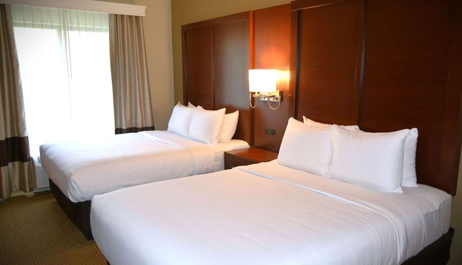 Room - Comfort Suites Lancaster Amish Country